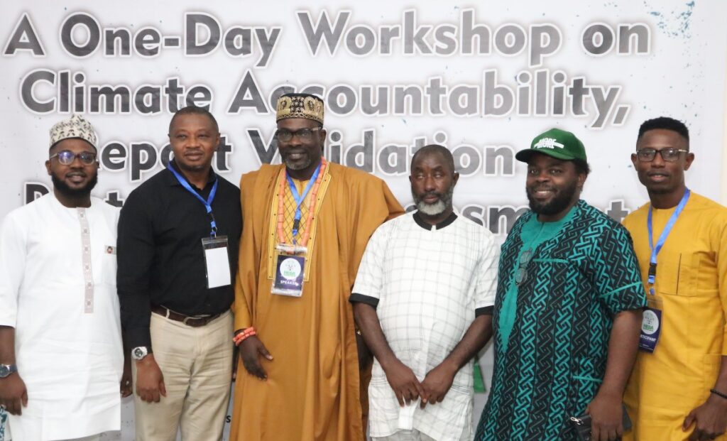 Group picture at the climate accountability week workshop